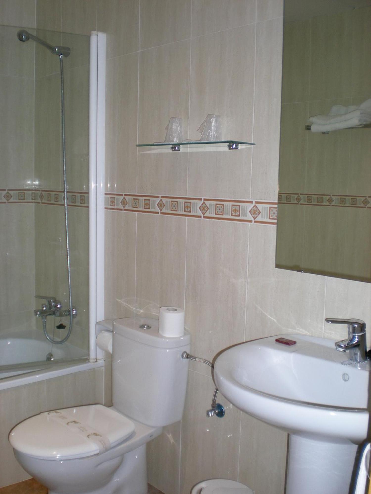 Hotel Labella Maria Pinos Genil Zewnętrze zdjęcie
