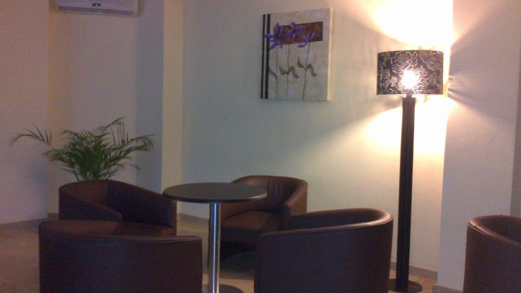 Hotel Labella Maria Pinos Genil Zewnętrze zdjęcie