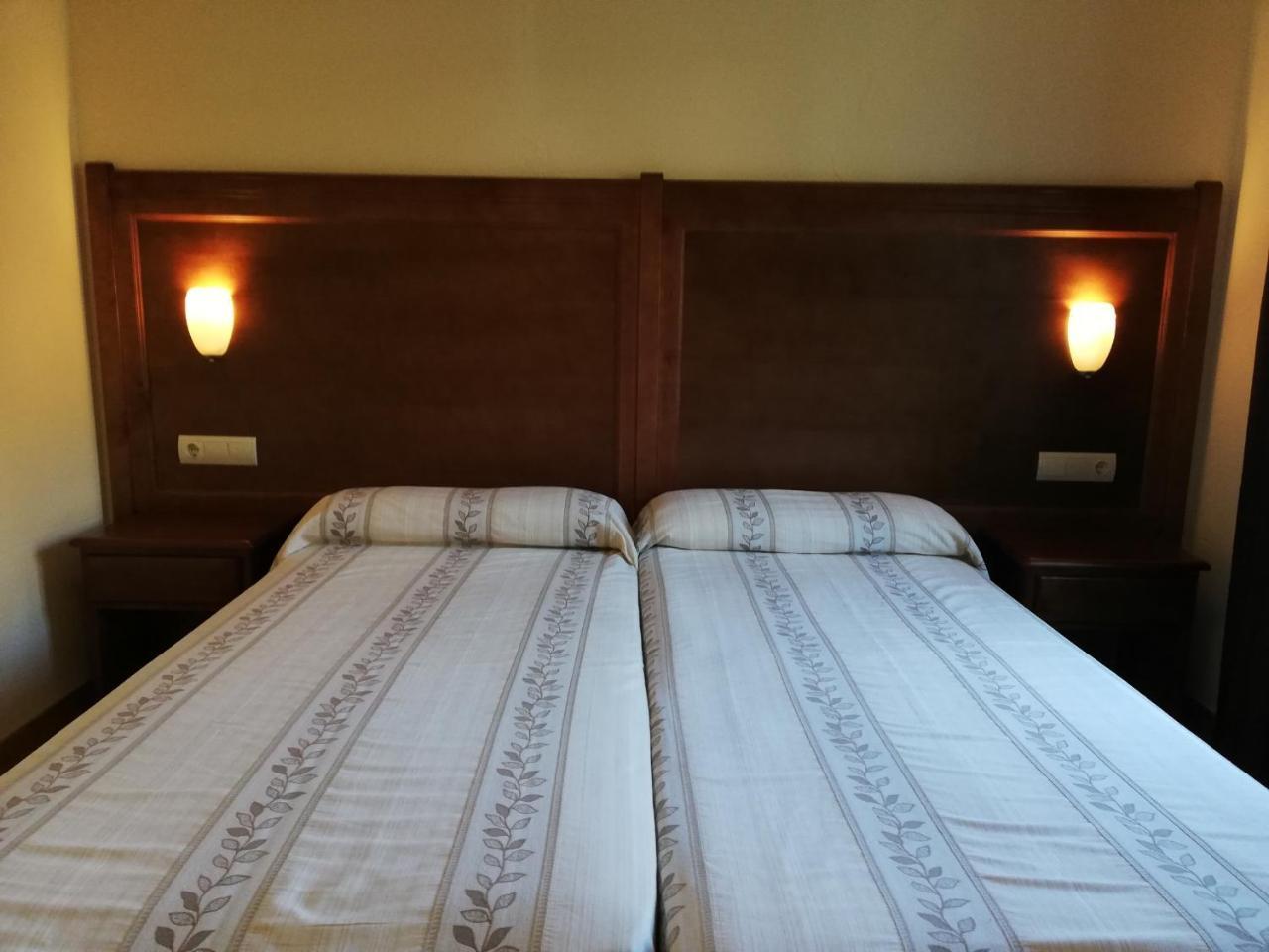 Hotel Labella Maria Pinos Genil Zewnętrze zdjęcie