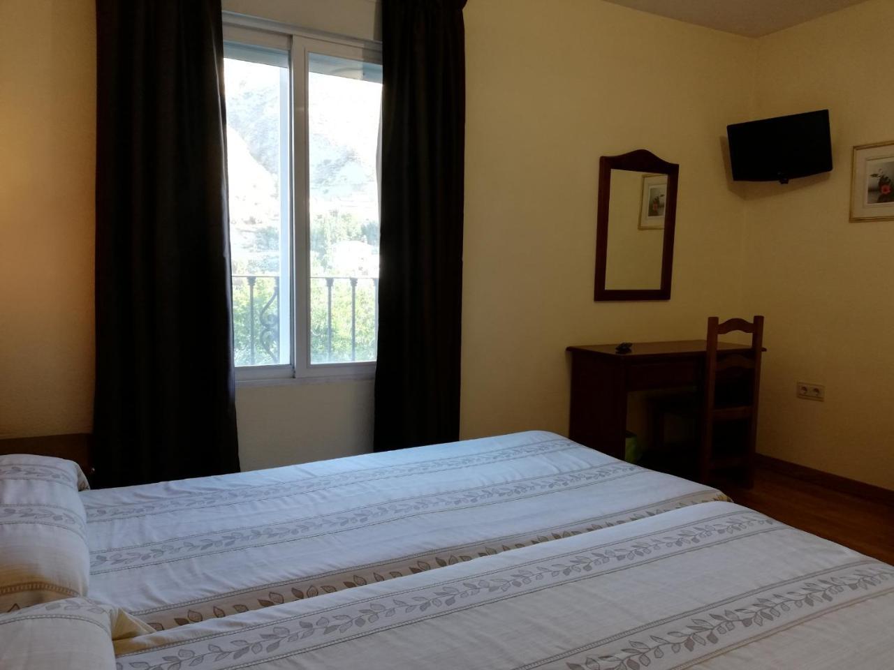 Hotel Labella Maria Pinos Genil Zewnętrze zdjęcie